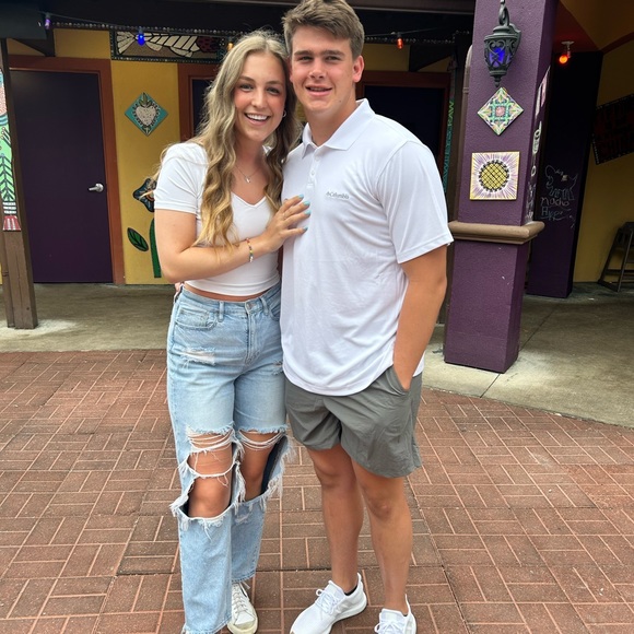 Meet your Posher, Abby - Picture 3 of 6